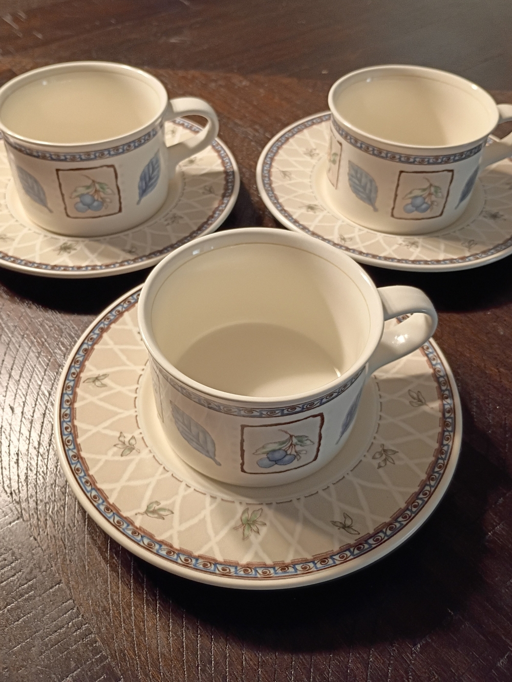 Vintage Mikasa Intaglio Garden Prose Cup and Saucer Set - 6 Pieces Cottagecore